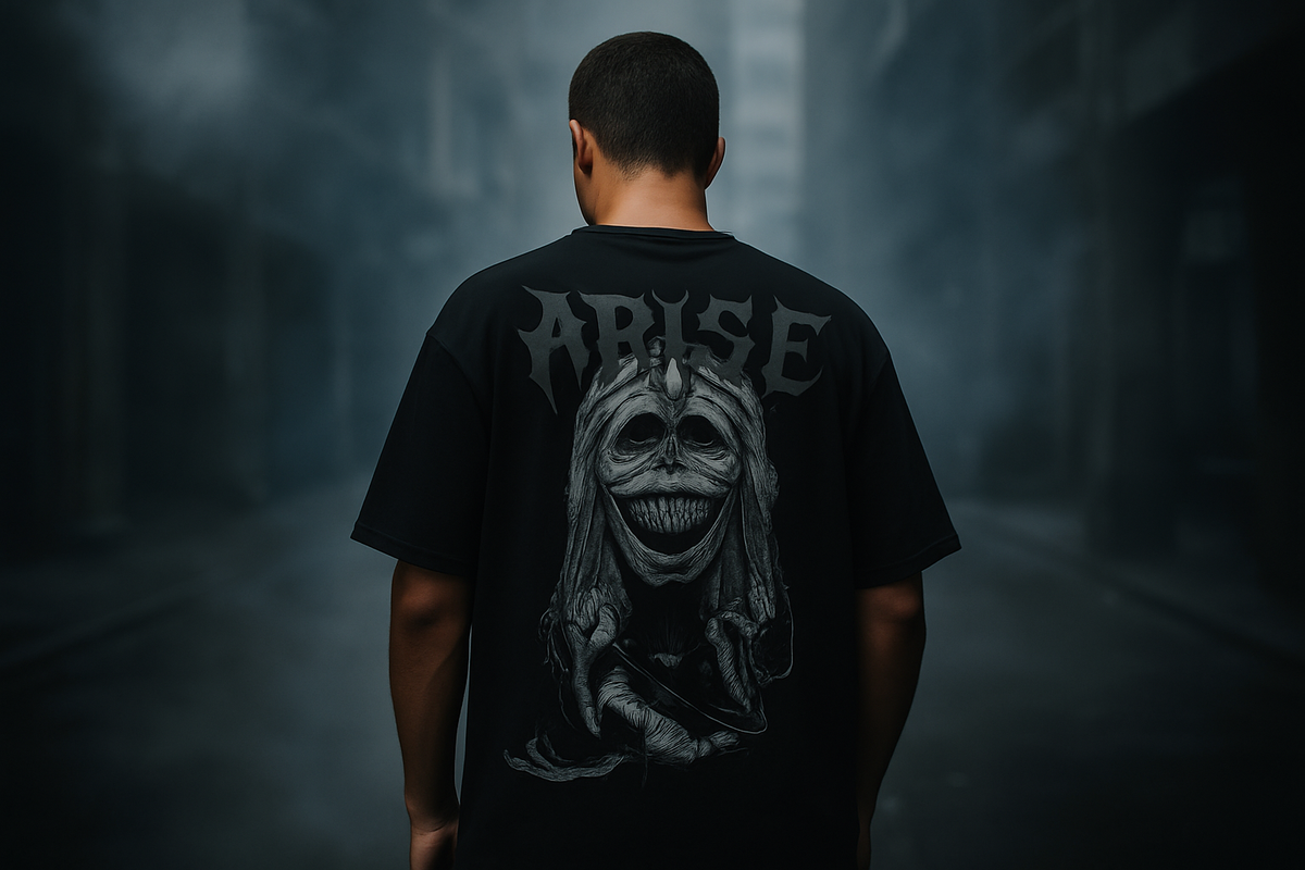 🖤 Monochrome Streetwear: Why Less Is More in 2025’s Hottest T-Shirt Drops